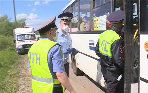 В Усть-Лабинском районе проверили пассажирский транспорт