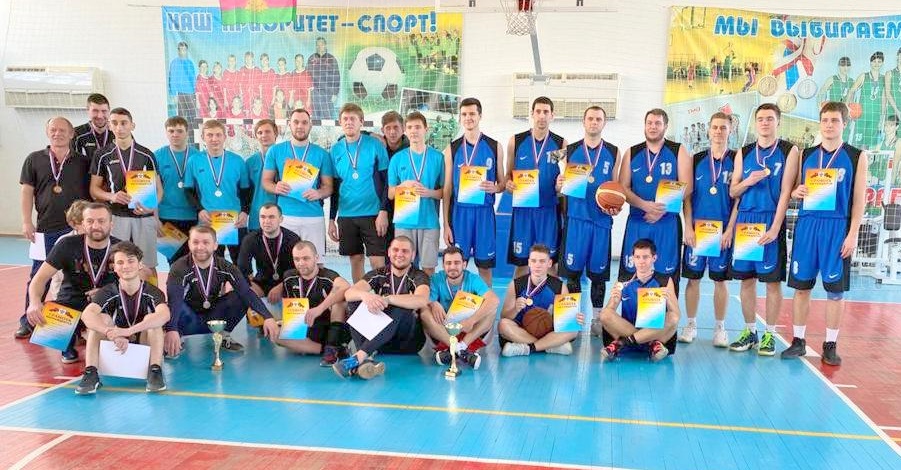 В спортивном зале «Виктория» завершился чемпионат по баскетболу